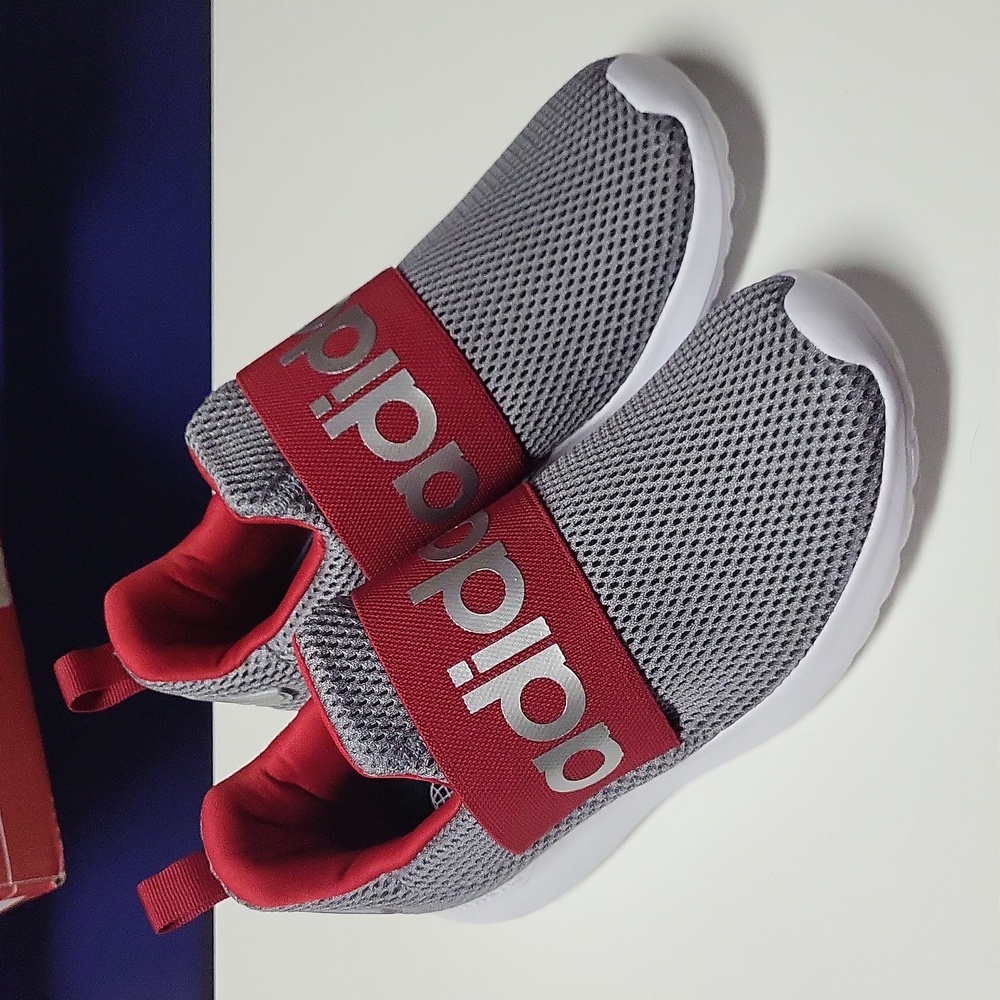 NWOT Adidas Lite Racer Adapt 4.0 Slip-On Sneakers